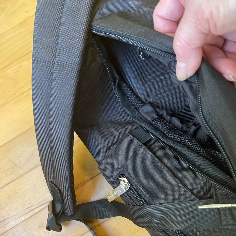 NEW! Voova Black Backpack